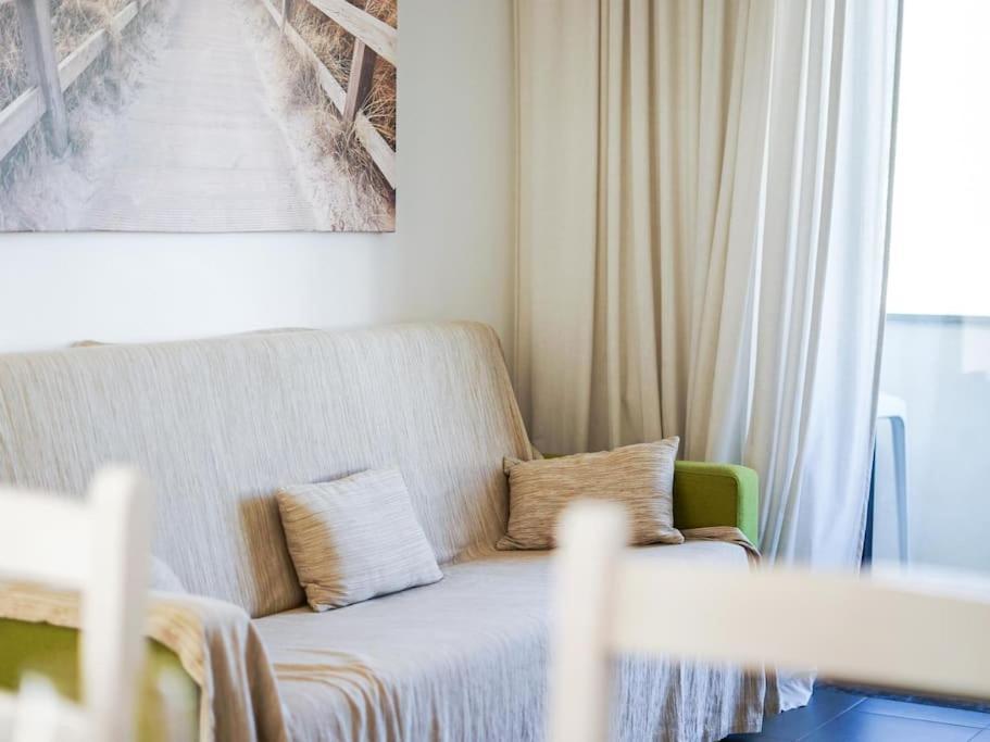 Lake Apartment - Pool And Sea View & Tennis Court & Bbq เปรา ภายนอก รูปภาพ