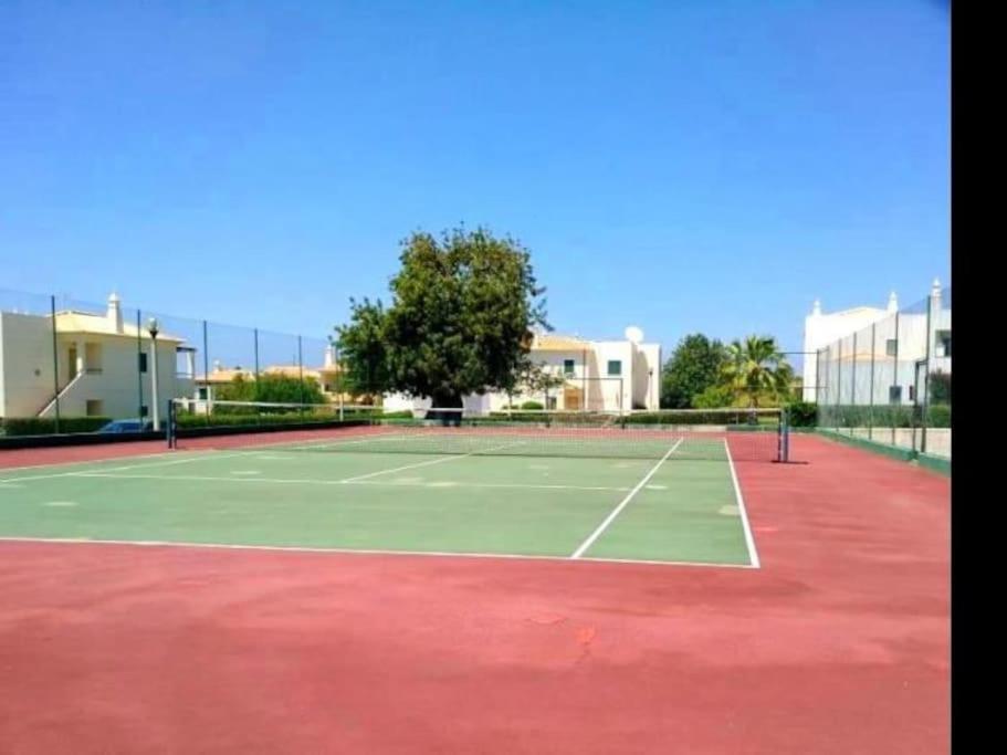 Lake Apartment - Pool And Sea View & Tennis Court & Bbq เปรา ภายนอก รูปภาพ